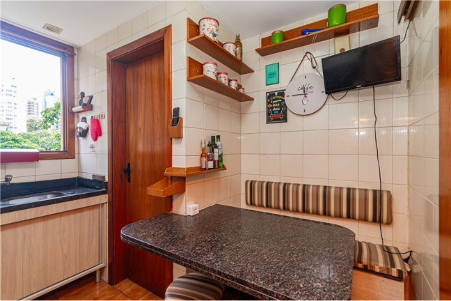 Imagem Apartamento com 3 Quartos à Venda, 123 m² em Petrópolis - Porto Alegre Imagem Apartamento com 3 Quartos à Venda, 123 m² em Petrópolis - Porto Alegre
