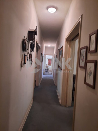 Imagem Apartamento com 3 Quartos à Venda, 220 m² em Moinhos De Vento - Porto Alegre