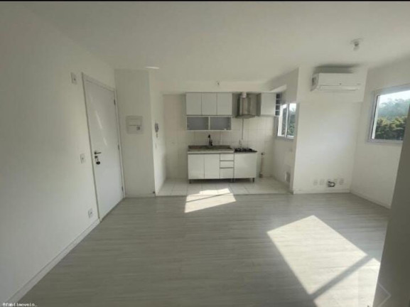 Imóvel com 1 Quarto para Alugar, 27 m² em Botujuru - Mogi Das Cruzes