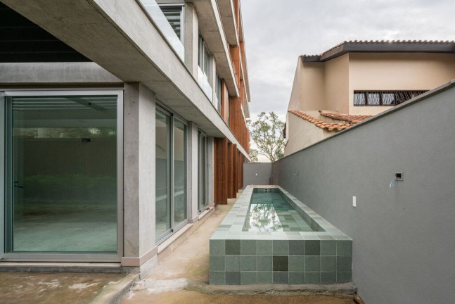 Imagem Apartamento com 3 Quartos à Venda, 206 m² em Três Figueiras - Porto Alegre Imagem Apartamento com 3 Quartos à Venda, 206 m² em Três Figueiras - Porto Alegre