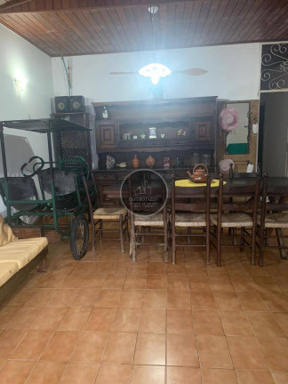Imagem Casa com 3 Quartos à Venda, 310 m² em Centro - Mongaguá Imagem Casa com 3 Quartos à Venda, 310 m² em Centro - Mongaguá