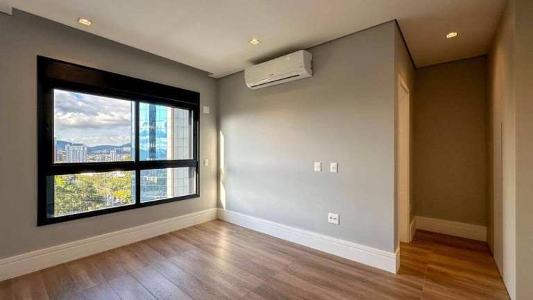 Imagem Apartamento com 4 Quartos à Venda, 344 m² em Alphaville - Barueri