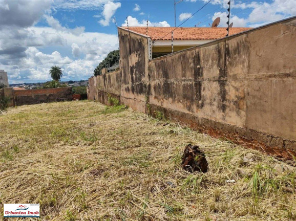 Imagem Terreno à Venda, em São Francisco - Campo Grande Imagem Terreno à Venda, em São Francisco - Campo Grande