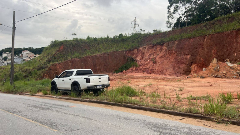 Imagem Terreno à Venda, 1.000 m² em Palhoça Imagem Terreno à Venda, 1.000 m² em Palhoça