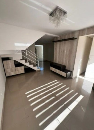 Imagem Casa com 3 Quartos à Venda, 123 m² em Boqueirão - Curitiba Imagem Casa com 3 Quartos à Venda, 123 m² em Boqueirão - Curitiba