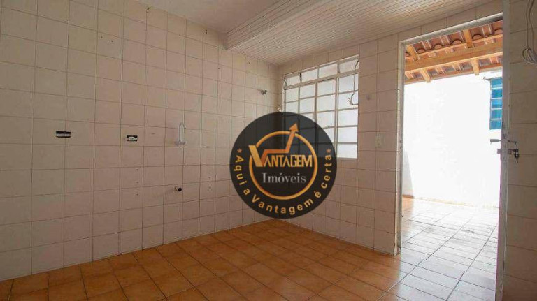 Imagem Sobrado com 3 Quartos à Venda, 88 m² em Uberaba - Curitiba Imagem Sobrado com 3 Quartos à Venda, 88 m² em Uberaba - Curitiba