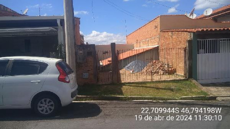 Imagem Casa com 2 Quartos à Venda, 180 m² em Jardim Silmara - Amparo Imagem Casa com 2 Quartos à Venda, 180 m² em Jardim Silmara - Amparo