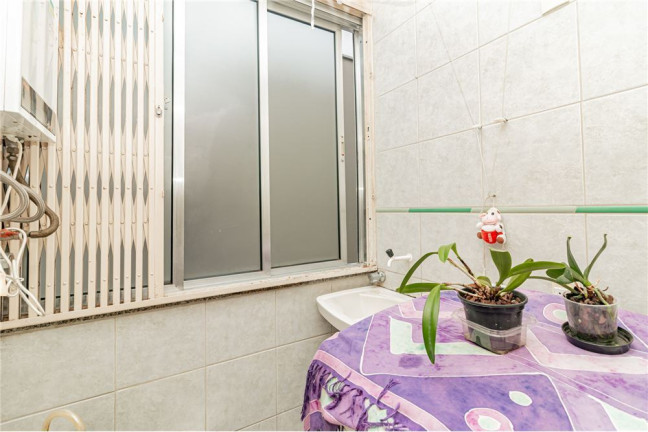 Imagem Imóvel com 2 Quartos à Venda, em Menino Deus - Porto Alegre Imagem Imóvel com 2 Quartos à Venda, em Menino Deus - Porto Alegre