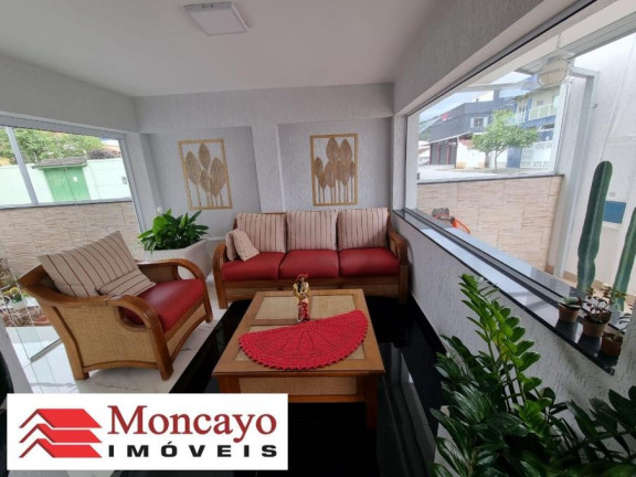 Imagem Casa com 3 Quartos à Venda, 327 m² em Centro - Caraguatatuba Imagem Casa com 3 Quartos à Venda, 327 m² em Centro - Caraguatatuba