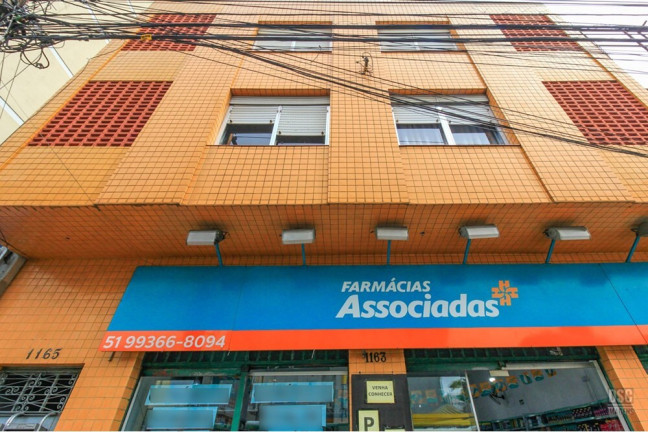 Imagem Imóvel com 1 Quarto à Venda, 45 m² em Farroupilha - Porto Alegre Imagem Imóvel com 1 Quarto à Venda, 45 m² em Farroupilha - Porto Alegre