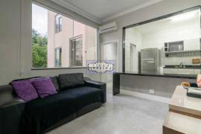 Imagem Apartamento com 3 Quartos à Venda, 85 m² em Leme - Rio De Janeiro Imagem Apartamento com 3 Quartos à Venda, 85 m² em Leme - Rio De Janeiro