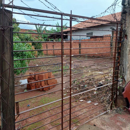 Imagem Terreno à Venda, 250 m² em Jardim Milenium - Pirassununga