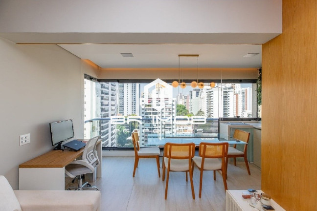 Imagem Imóvel com 2 Quartos à Venda, 70 m² em Cerqueira César - São Paulo