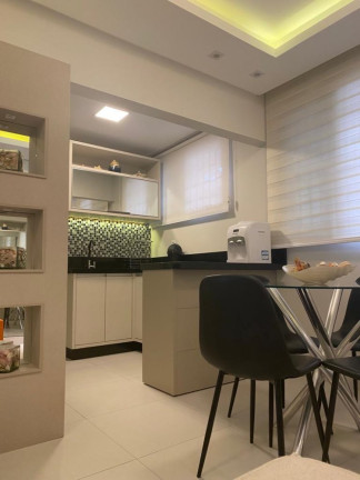 Imagem Apartamento com 2 Quartos à Venda, 60 m² em Centro - Balneário Camboriú
