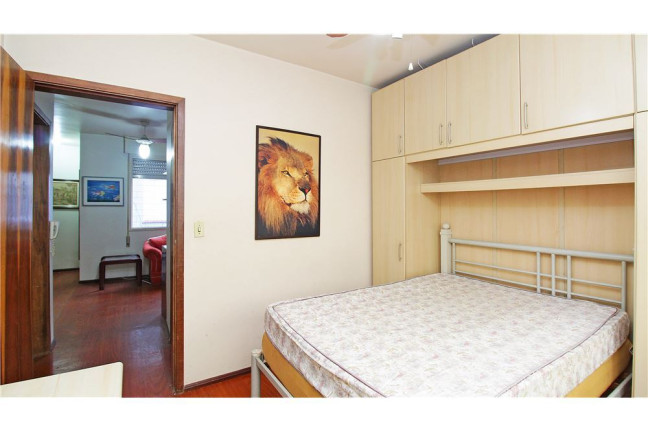 Imagem Imóvel com 1 Quarto à Venda, em Petrópolis - Porto Alegre Imagem Imóvel com 1 Quarto à Venda, em Petrópolis - Porto Alegre