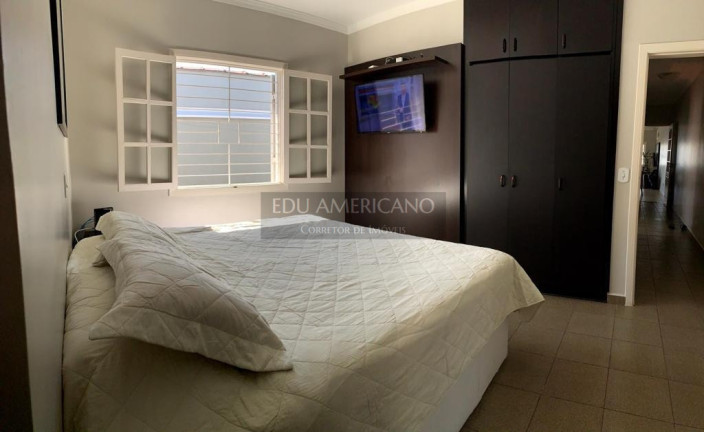 Imagem Casa com 2 Quartos à Venda, 200 m² em Jardim Tapajós - Atibaia Imagem Casa com 2 Quartos à Venda, 200 m² em Jardim Tapajós - Atibaia