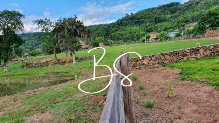 Imagem Imóvel com 2 Quartos à Venda, em Linha Brasil - Nova Petrópolis Imagem Imóvel com 2 Quartos à Venda, em Linha Brasil - Nova Petrópolis