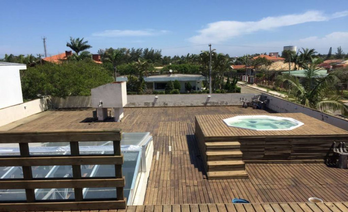 Imagem Casa com 5 Quartos à Venda, 200 m² em Centro - Xangri-lá Imagem Casa com 5 Quartos à Venda, 200 m² em Centro - Xangri-lá