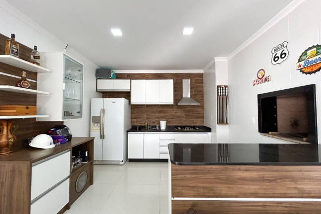 Imagem Casa com 3 Quartos à Venda, 404 m² em Ponta Aguda - Blumenau Imagem Casa com 3 Quartos à Venda, 404 m² em Ponta Aguda - Blumenau