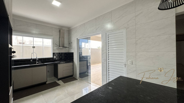 Imagem Casa de Condomínio com 3 Quartos à Venda, 246 m² em Jardim São Marcos - Valinhos
