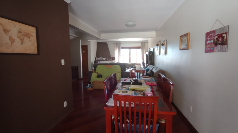 Imagem Casa com 3 Quartos à Venda, 220 m² em Espírito Santo - Porto Alegre Imagem Casa com 3 Quartos à Venda, 220 m² em Espírito Santo - Porto Alegre