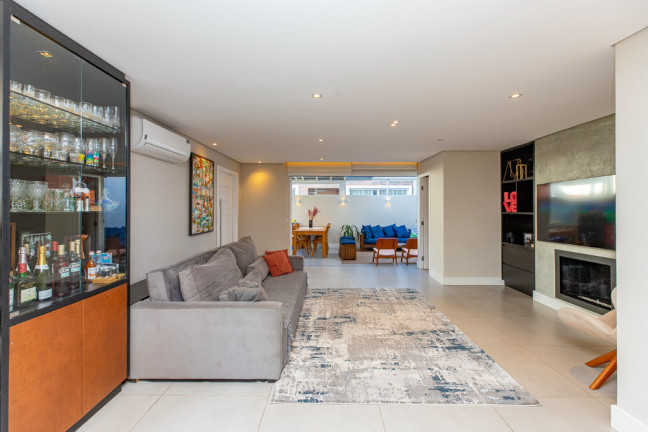 Imagem Casa com 3 Quartos à Venda, 259 m² em Vila Andrade - São Paulo Imagem Casa com 3 Quartos à Venda, 259 m² em Vila Andrade - São Paulo