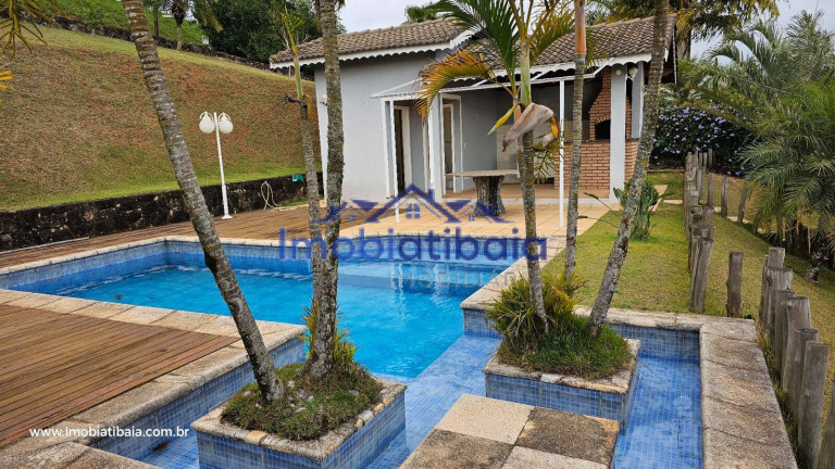 Imagem Casa de Condomínio com 3 Quartos à Venda, 910 m² em Guaxinduva - Atibaia
