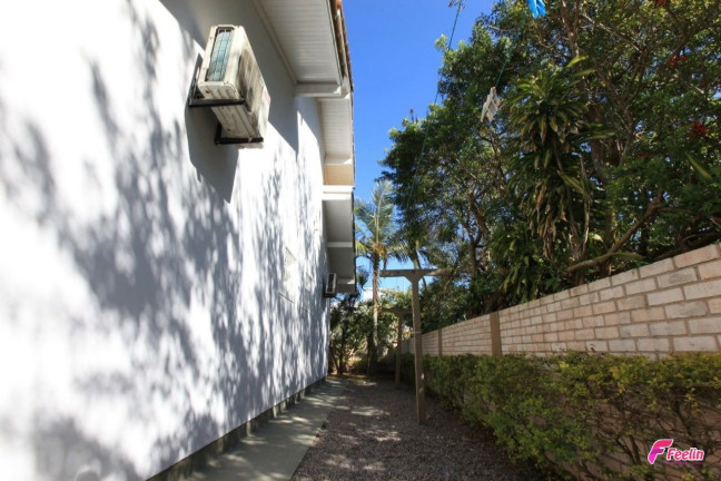 Imagem Casa com 3 Quartos à Venda, 129 m² em Ingleses - Florianópolis Imagem Casa com 3 Quartos à Venda, 129 m² em Ingleses - Florianópolis