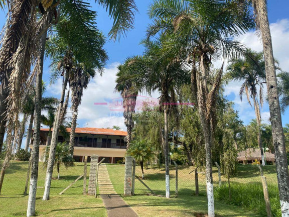 Imagem Chácara com 8 Quartos à Venda, 800 m² em Jurumirim - Itapetininga