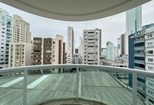 Imagem Apartamento com 3 Quartos à Venda, 241 m² em Centro - Balneário Camboriú Imagem Apartamento com 3 Quartos à Venda, 241 m² em Centro - Balneário Camboriú