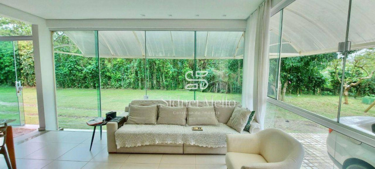 Casa com 4 Quartos à Venda, 210 m² em Praia Dos Amores - Balneário Camboriú