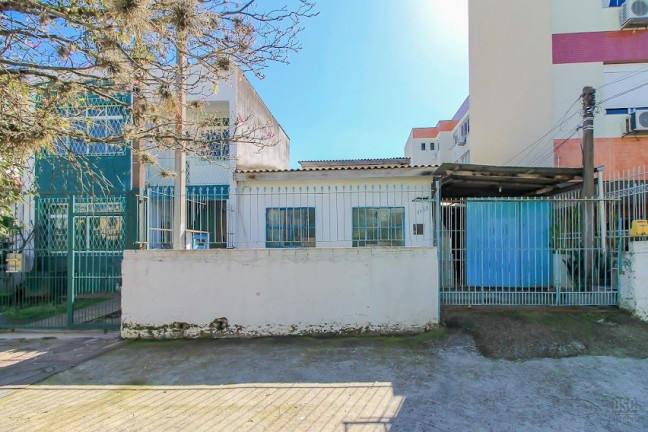 Imagem Terreno à Venda, 308 m² em Jardim Botânico - Porto Alegre Imagem Terreno à Venda, 308 m² em Jardim Botânico - Porto Alegre