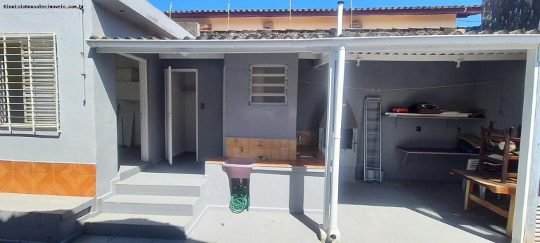 Imagem Casa com 3 Quartos à Venda, 127 m² em Centro - Peruíbe