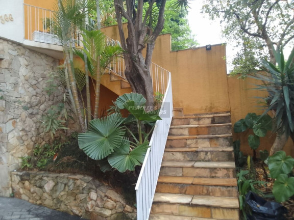 Casa com 3 Quartos para Alugar, 245 m² em Vila Romana - São Paulo