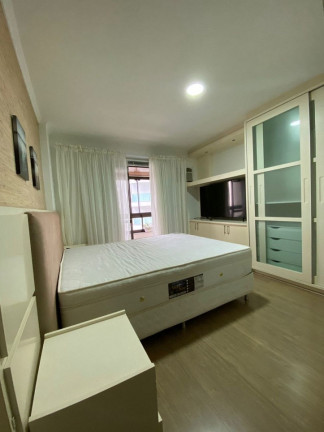 Imagem Apartamento com 3 Quartos para Temporada, 220 m² em Centro - Balneário Camboriú Imagem Apartamento com 3 Quartos para Temporada, 220 m² em Centro - Balneário Camboriú