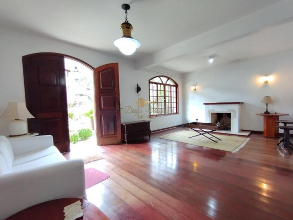 Imagem Casa com 4 Quartos à Venda, 215 m² em Pimenteiras - Teresópolis Imagem Casa com 4 Quartos à Venda, 215 m² em Pimenteiras - Teresópolis