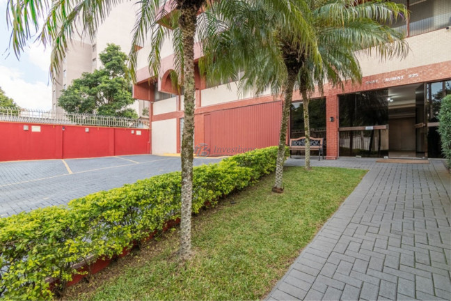 Imagem Apartamento com 3 Quartos à Venda, 70 m² em Cabral - Curitiba