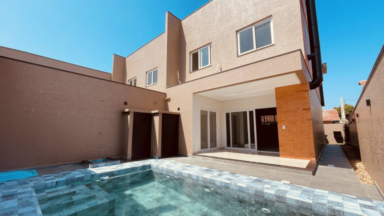 Imagem Sobrado com 3 Quartos à Venda, 130 m² em Centro - Barra Velha Imagem Sobrado com 3 Quartos à Venda, 130 m² em Centro - Barra Velha