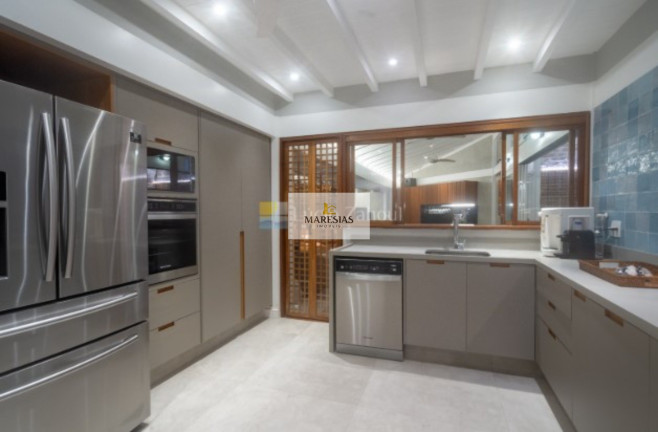 Imagem Casa com 5 Quartos à Venda, 260 m² em Maresias - São Sebastião Imagem Casa com 5 Quartos à Venda, 260 m² em Maresias - São Sebastião