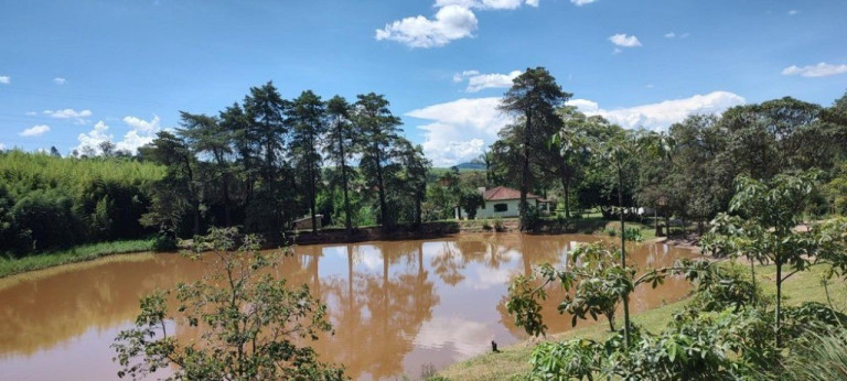 Imagem Imóvel com 3 Quartos à Venda, 500 m² em Rio Abaixo - Atibaia Imagem Imóvel com 3 Quartos à Venda, 500 m² em Rio Abaixo - Atibaia