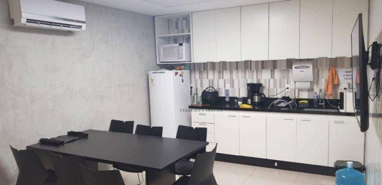 Imagem Sala Comercial à Venda ou Locação, 320 m² em Centro - Niterói Imagem Sala Comercial à Venda ou Locação, 320 m² em Centro - Niterói