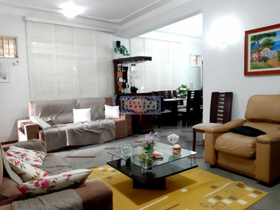 Imagem Imóvel com 6 Quartos à Venda, 480 m² em Vila Isabel - Rio De Janeiro Imagem Imóvel com 6 Quartos à Venda, 480 m² em Vila Isabel - Rio De Janeiro