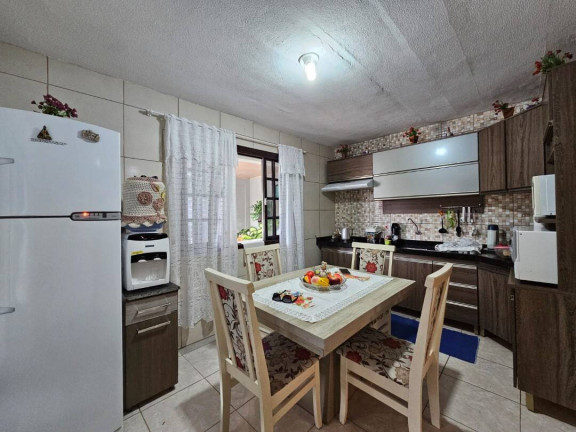 Imagem Casa com 6 Quartos à Venda, 245 m² em Balneário Barra Do Sul Imagem Casa com 6 Quartos à Venda, 245 m² em Balneário Barra Do Sul