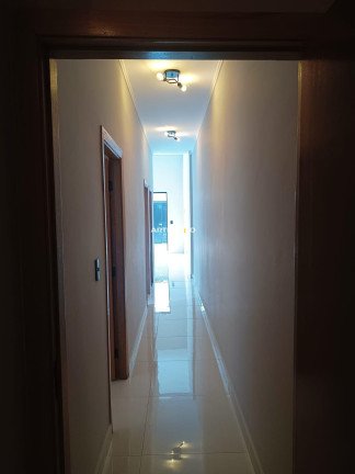 Imagem Casa com 3 Quartos à Venda, 200 m² Imagem Casa com 3 Quartos à Venda, 200 m²