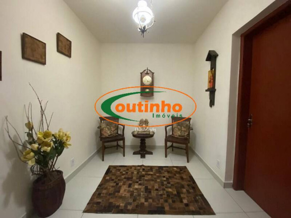 Imagem Casa com 4 Quartos à Venda, 360 m² em Tijuca - Rio De Janeiro Imagem Casa com 4 Quartos à Venda, 360 m² em Tijuca - Rio De Janeiro