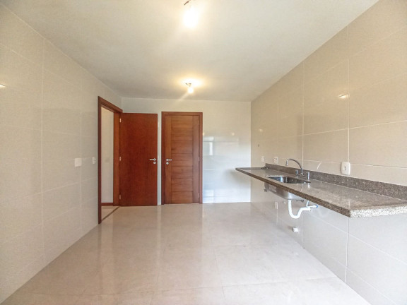 Imagem Apartamento com 3 Quartos à Venda, 112 m² em Tijuca - Teresópolis Imagem Apartamento com 3 Quartos à Venda, 112 m² em Tijuca - Teresópolis