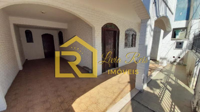 Imagem Casa com 2 Quartos à Venda, 210 m² em Centro - Rio Das Ostras