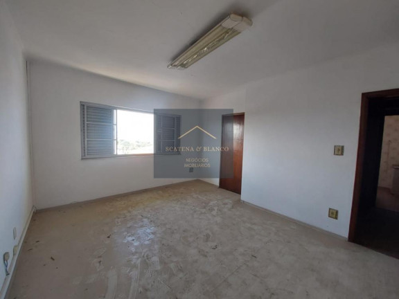 Imagem Casa com 3 Quartos à Venda, 399 m²