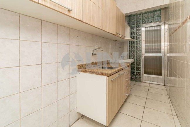 Imagem Apartamento com 2 Quartos à Venda, 67 m² em Santana - Porto Alegre