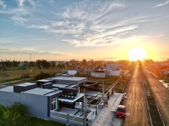 Imagem Casa com 2 Quartos à Venda, 73 m² em Guarani - Capao Da Canoa Imagem Casa com 2 Quartos à Venda, 73 m² em Guarani - Capao Da Canoa